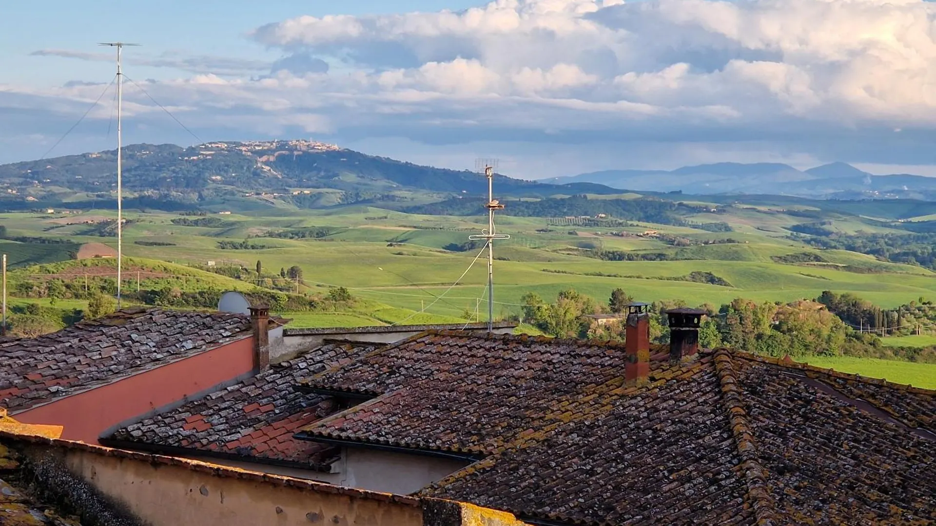 Country Apartment With View Of The Tuscany Hills Peccioli
